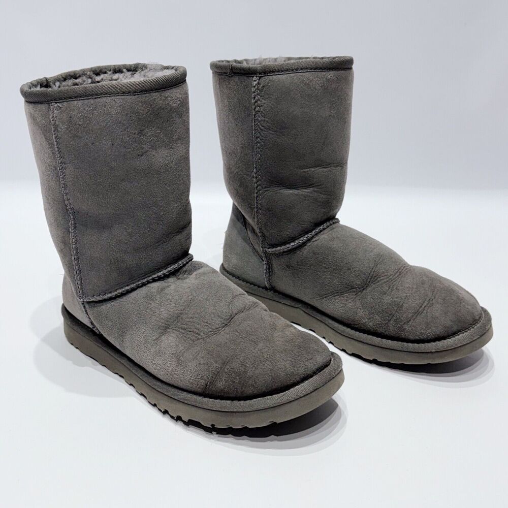 UGG Australia Classic Short II Shearling Winter Boot Bootie Gray Women's Size 7